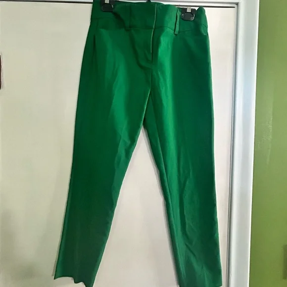 Green High-Waisted Trousers - Picture 2 of 5